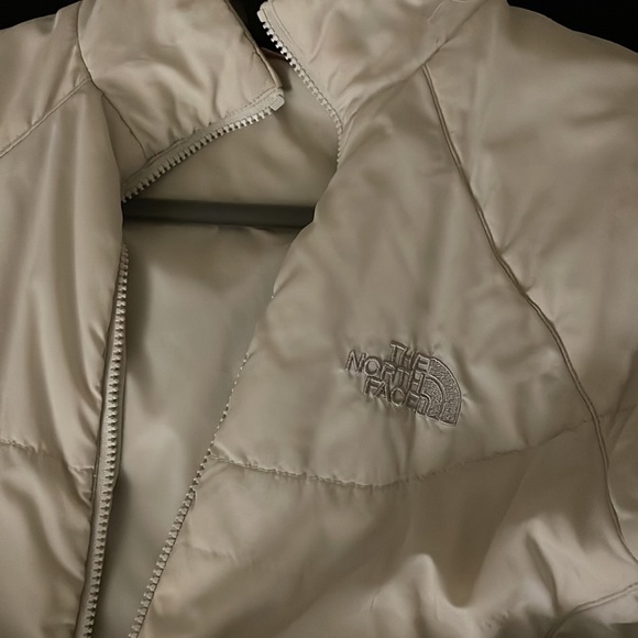 North face jacket - Picture 2 of 3